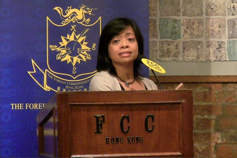 Sheila Coronel speaking in Hong Kong on August 4, 2010. (Asia Society Hong Kong)