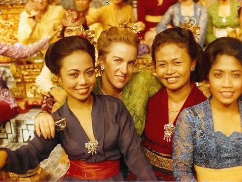 Future Asia Society Director of Cultural Programs and Performing Arts Rachel Cooper (2nd from left) with fellow dancers Dayu Wimba, Ni Ketut Arini and Ni Made in Bali, Indonesia. 
