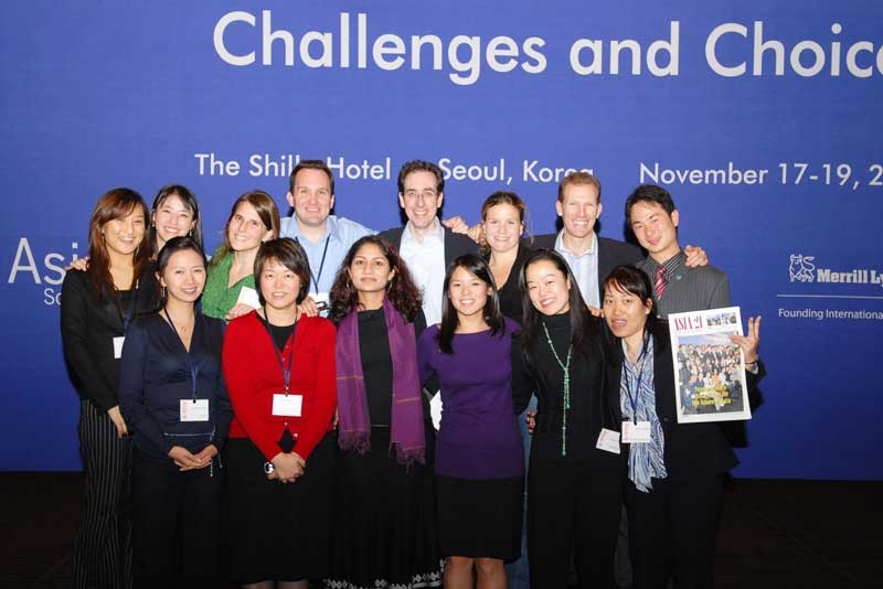 Delegates at the 2006 Asia 21 Young Leaders Summit