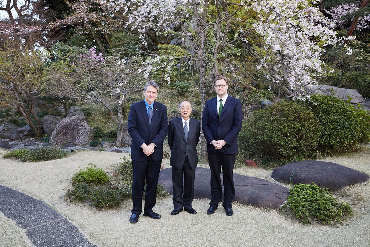 Asia Society Executive Vice President Tom Nagorski; International House of Japan Chairman Akashi Yasushi; Asia Society Trustee Charles Rockefeller