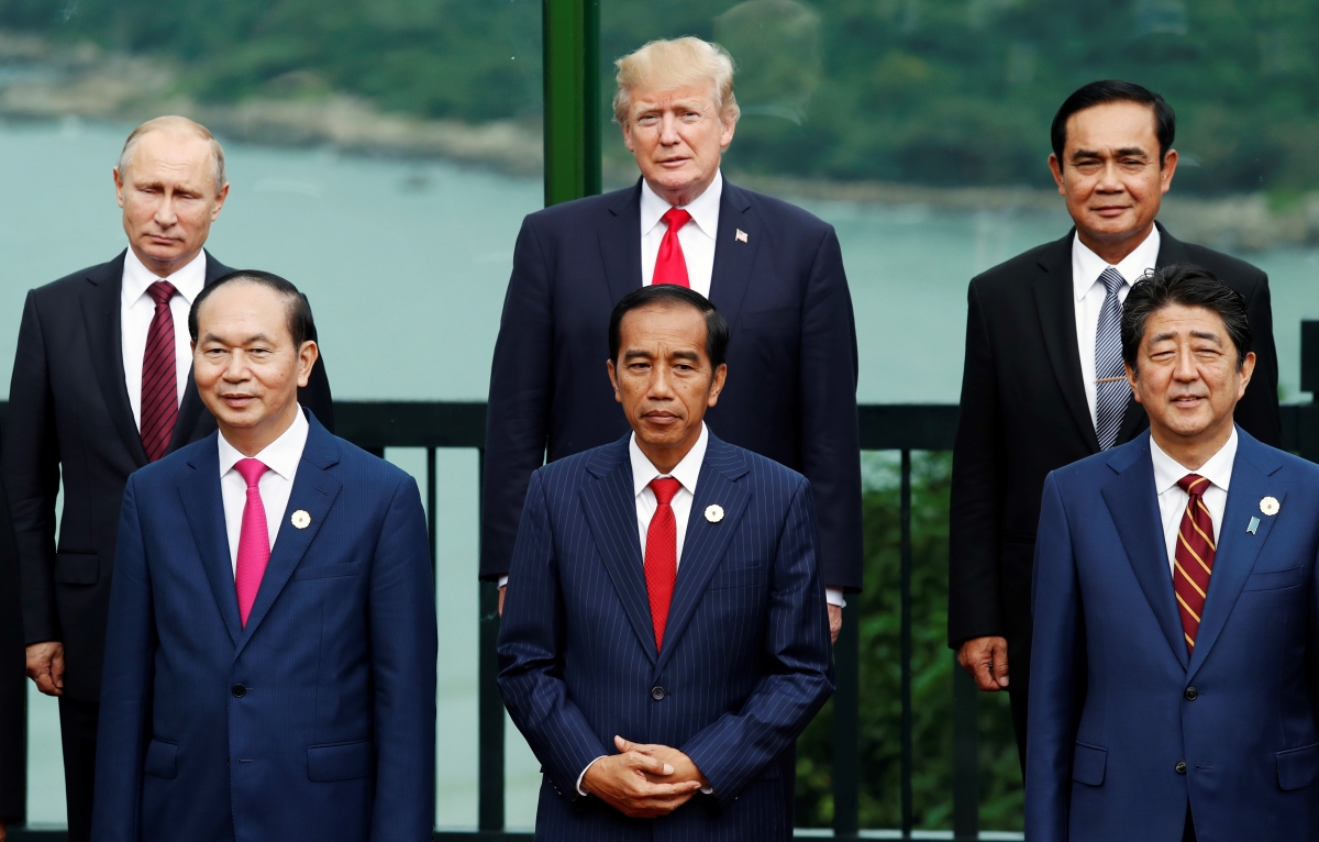 President Trump and world leaders pose for a ‘family photo’ during the APEC Summit in 2017.