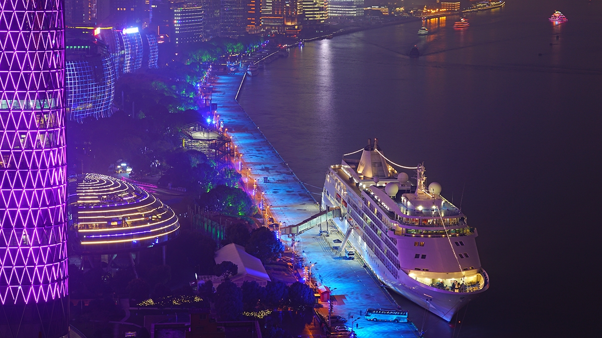 Cruise liner Shanghai - Shutterstock