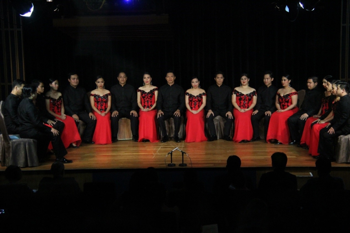 The Philippine Madrigal Singers (MADz) is composed of students, faculty and alumni from different colleges of the University of the Philippines (UP)