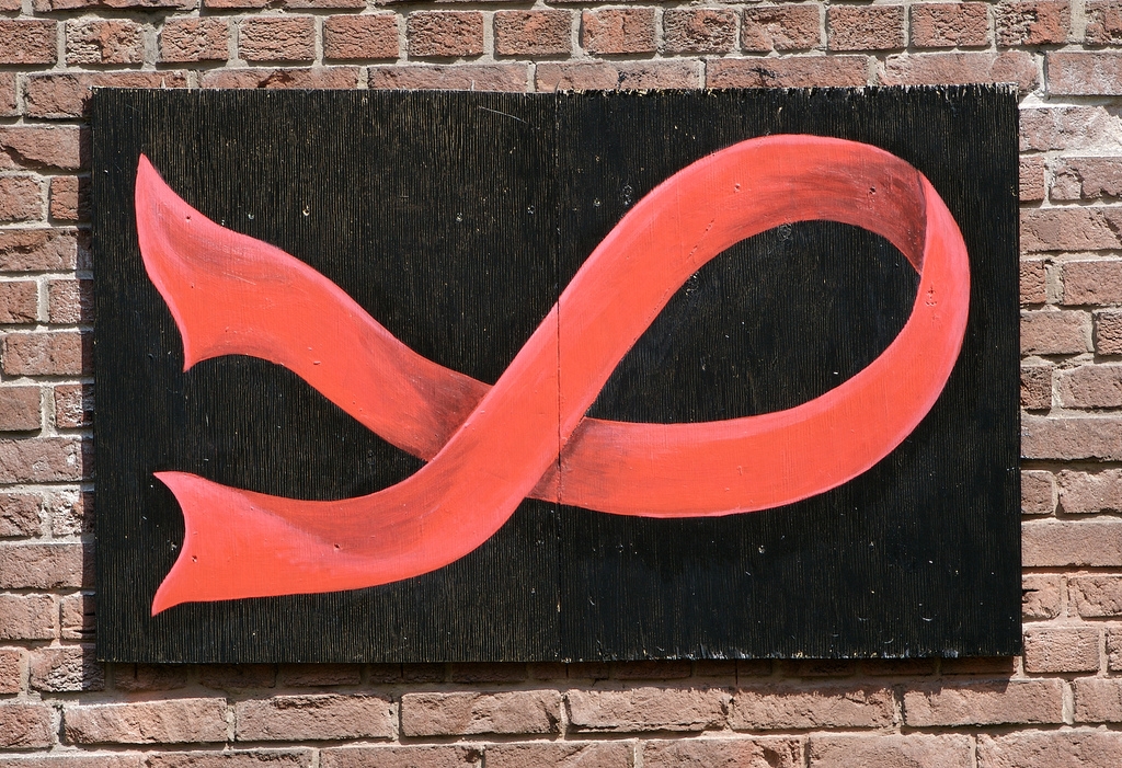 Brick-Framed AIDS Ribbon (Gragsie/Flickr)