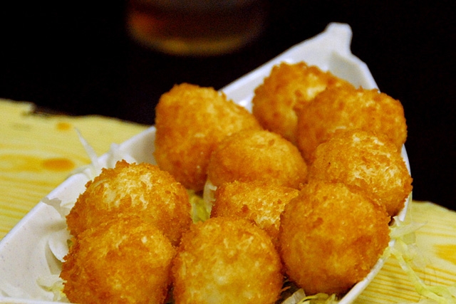 Deep Fried Cuttlefish Balls (Photo by sunday driver/flickr)