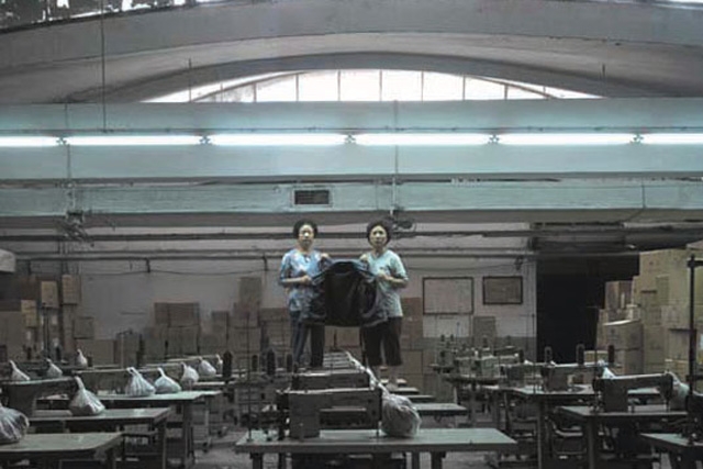 Chen Chieh-jen, Factory, 2003