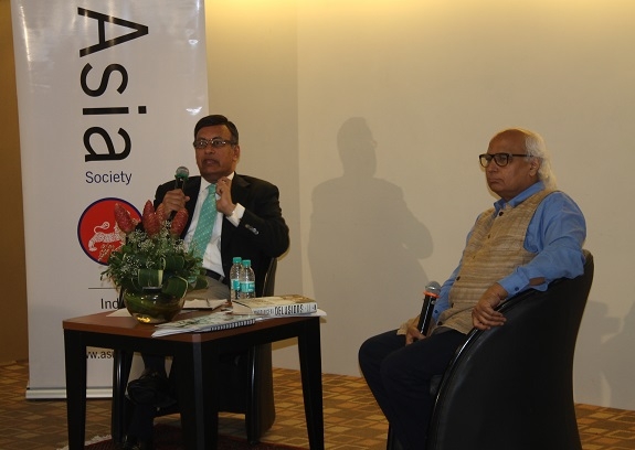 Husain Haqqani (L) Sudheendra Kulkarni (R) in Mumbai on August 5, 2014. (Asia Society India Centre)