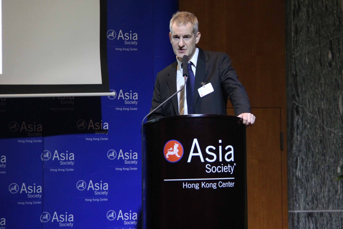 Daniel Freeman gave a presentation on gender differences in mental health at Asia Society Hong Kong Center on March 20, 2013. (Stephen Tong/Asia Society Hong Kong Center)