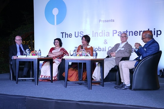 [L-R] Frank Wisner, Arundhatti Bhattacharya, Nirupama Rao, Jamshyd Godrej, Rahul Jacob