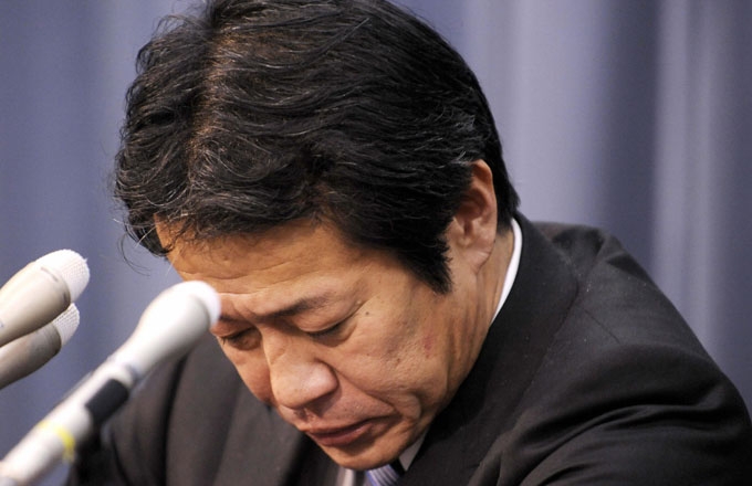 Japanese Finance Minister Shoichi Nakagawa pauses at a press conference as he announces his resignation at his office in Tokyo on February 17, 2009. (Yoshikazu Tsuno/AFP/Getty Images)
