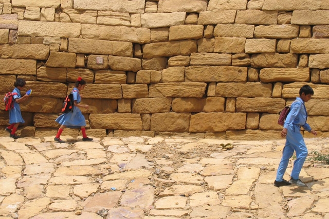 Schoolkids in Rajasthan, India. (asbjorn.hansen/flickr)