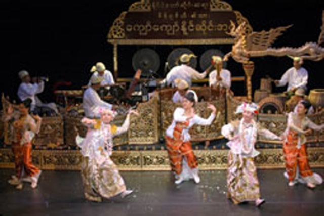 L to R: Za’ Pwe’ dancers U Win Maung, Tin Maung San Min Win, Marla Htay Bu, Lillianne Fan, and Su Htun. (Jack Vartoogian)