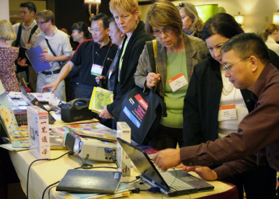 Educators meet with publishers at the National Chinese Language Conference
