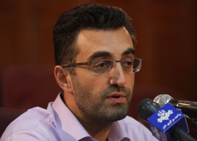 Maziar Bahari speaks during a press conference after the first hearing in Tehran on August 1, 2009 in the trial of 100 people accused of rioting after the disputed re-election of President Mahmoud Ahmadinejad. (AFP/Getty Images)