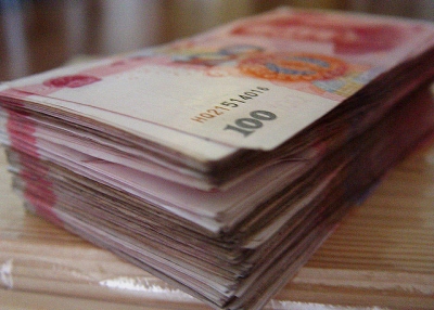 Regulators fear that the amount of money put in private banking in China is creating systemic risks. (omefrans/Flickr)