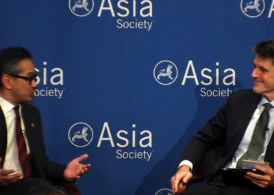 Indonesia Foreign Minister Dr. Marty Natalegawa (L) and Asia Society Executive Vice President Tom Nagorski at Asia Society New York on September 19, 2013.