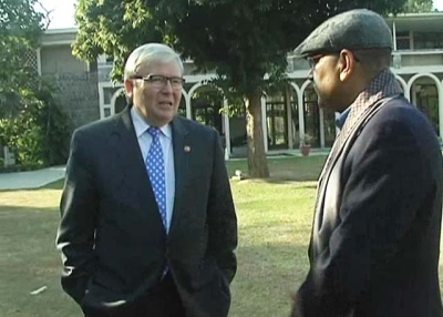 ASPI President Kevin Rudd and "Walk the Talk" host Shekhar Gupta in an NDTV interview published on February 13, 2015. 