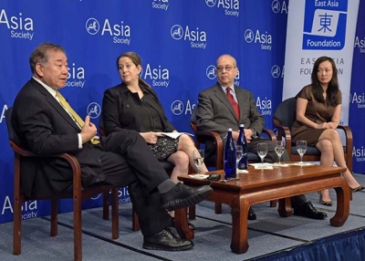 (L to R) Chung-in Moon, Barbara Demick, Daniel Russell, and Sue Mi Terry speak at Asia Society in New York on June 19, 2017. (Elsa Ruiz/Asia Society)