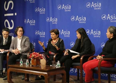 Xu Bing, Vishakha N. Desai, Michelle Yun, and Arahmaiani speak at Asia Society New York on November 16, 2016. (Ellen Wallop/Asia Society)