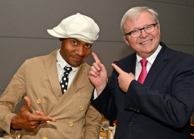 Incoming President of the Asia Society Policy Institute Kevin Rudd (R), former Prime Minister of Australia, and DJ Spooky, aka Paul D. Miller, share a light moment in September 2014 at Asia Society New York. (Elsa Ruiz/Asia Society)