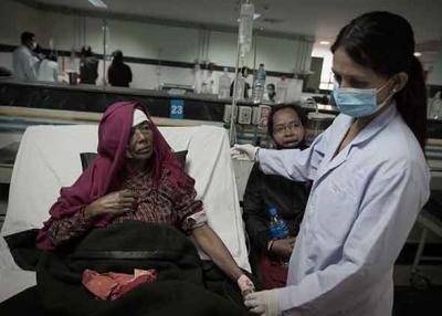 A Patient receives treatment at a hospital in Kathmandu on April 28, 2015. (Rakash Mathema/AFP/Getty Images)