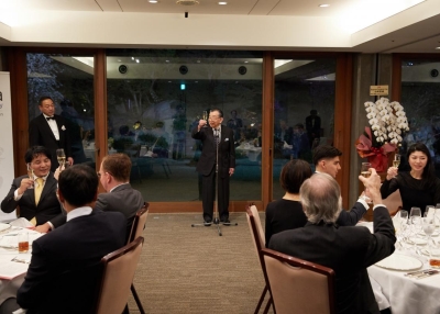 Mr. Toyoo Gyohten, President of the Institute for International Monetary Affairs, presented a welcoming speech to Asia Society leaders and supporters.