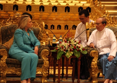 Secretary of State Hillary Clinton meets with Myanmar's President U Thein Sein at the Office of the President in Naypyitaw on Dec 1, 2011. [Flickr/U.S. Department of State]
