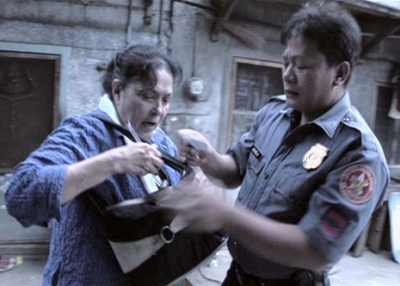 Scene from Bet Collector (2006).