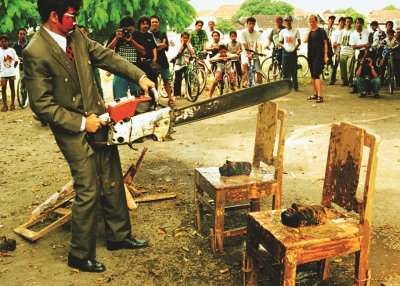 FX Harsono, Victim—Destruction I,1997