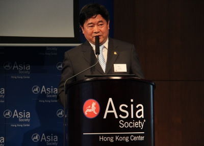 Dr. Shan Jixiang, Director of the Palace Museum in Beijing, speaking at Asia Society Hong Kong Center on June 19, 2012. (Asia Society Hong Kong Center) 
