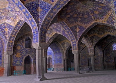 The Eastern prayer hall in Masjed-e Imam. (youngrobv/flickr)