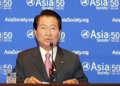 Former South Korean President Kim Dae-jung speaking at the first annual Asia 21 Young Leaders Summit in Seoul, Korea, Nov. 2006. (Asia Society)