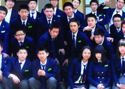 Yongnam Technology High School students, faculty members. (UNC-CFC-USFK/flick)