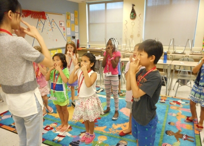 Playing Simon Says in Chinese (Glastonbury/GEHM Foreign Language Department)