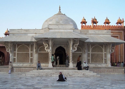 Tomb of Shaikh Salim Chisti, Sufi saint during Mughal Empire, in Uttar Pradesh.