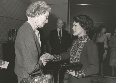 Thai Queen Sirikit meets Blanchette Rockefeller at Asia Society. (Robert Glick)