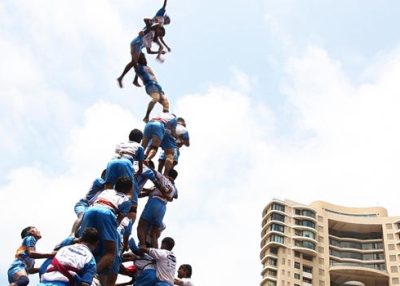 The Human Tower (2012). 