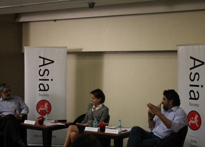 L to R: Journalist/author Siddharth Bhatia, Thomson Reuters Foundation CEO Monique Villa, and Hartosh Singh Bal, Political Editor of The Caravan in Mumbai on Apr. 10, 2014. (Asia Society India Centre)