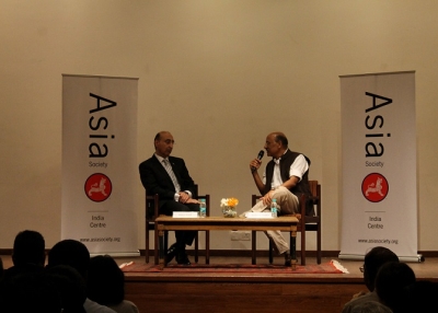 High Commissioner Abdul Basit (L) and Shekhar Gupta (R) in Mumbai on April 29, 2014. (Asia Society India Centre)