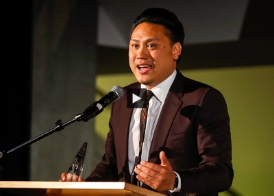 Jon M. Chu Accepts The Film Diversity Award at ASNC’s 2018 Annual Gala Dinner