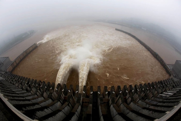 Release of water from the sluice for flood prevention at the Three Gorges Dam.