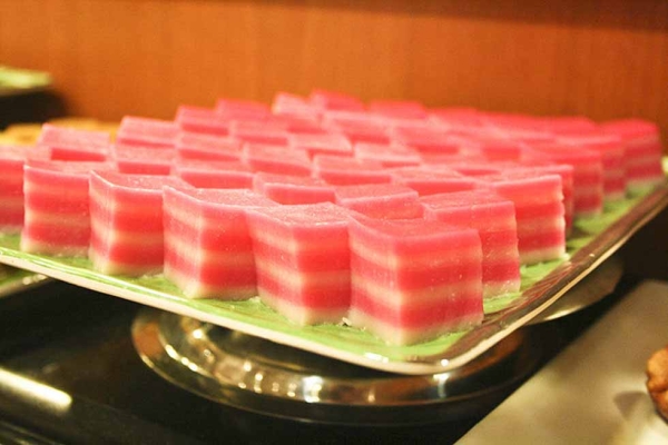 Kueh lapis is a layered glutinous steamed cake that is abundant all over Singapore. (multheme/Flickr)