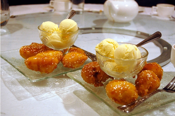 Chinese Toffee Bananas. (su-lin/Flickr)