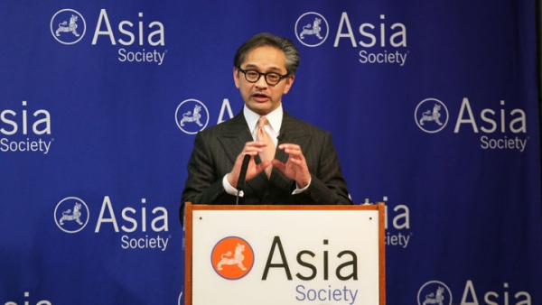 Dr. Marty Natalegawa, Foreign Minister of Indonesia, speaking at Asia Society New York on Sept. 29, 2014. (Ellen Wallop/Asia Society)