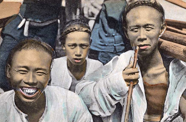 Recently released photos show life in early 20th century China.