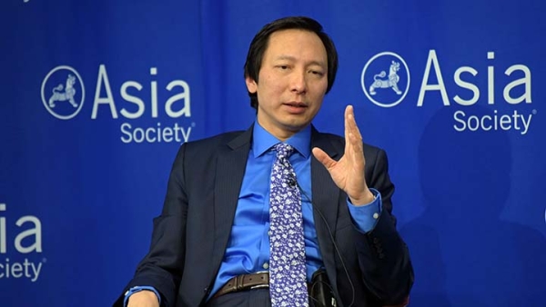 Asian Development Bank Chief Economist Shang-Jin Wei speaks at Asia Society in New York on April 8, 2016. (Elsa Ruiz/Asia Society)