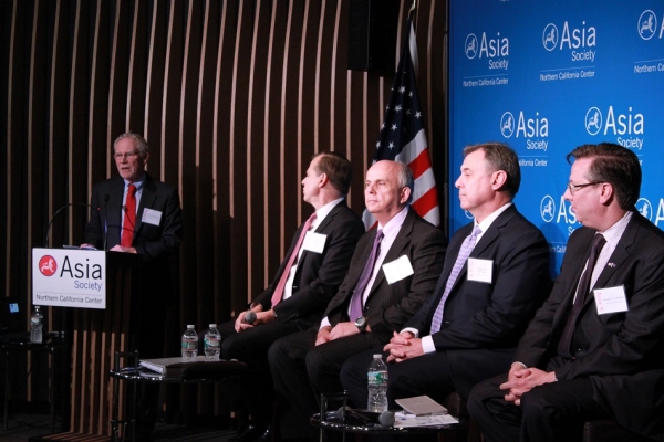 ASNC Executive Director N. Bruce Pickering served as moderator for the evening's discussion (Asia Society)