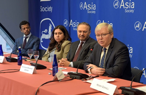 (L-R) The Kingdom of Bahrain's Permanent Representative to the UN Jamal Al Rowaie, Permanent Representative of the United Arab Emirates to the UN in New York H.E. Lana Nusseibeh, H.E. Dr. Anwar Mohammed Gargash, and Asia Society Policy Institute President Kevin Rudd at Asia Society New York on March 30, 2017. (Elsa Ruiz/Asia Society)