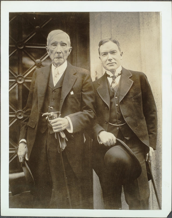 John D. Rockefeller Sr. and John D. Rockefeller Jr. in 1925. (Rockefeller Archive Center)