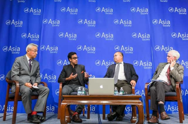 L to R: Fred Teng, Ishaan Tharoor, Ho-Fung Hung, and Orville Schell at Asia Society New York on Oct. 28, 2014. (C. Bay Milin) 